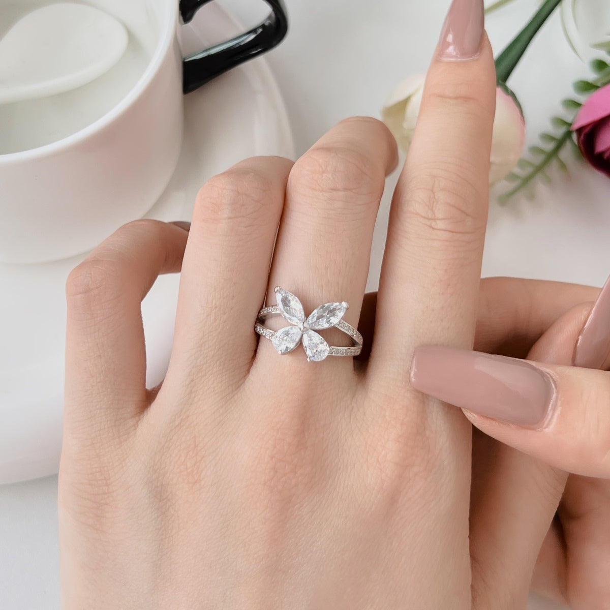 925 Sterling Silver Zirconia Flower Ring