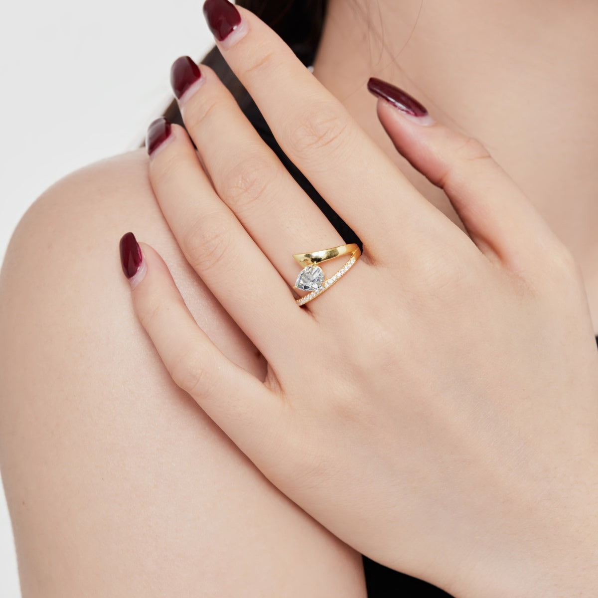 18K Gold-Plated Solitaire Zirconia Ring