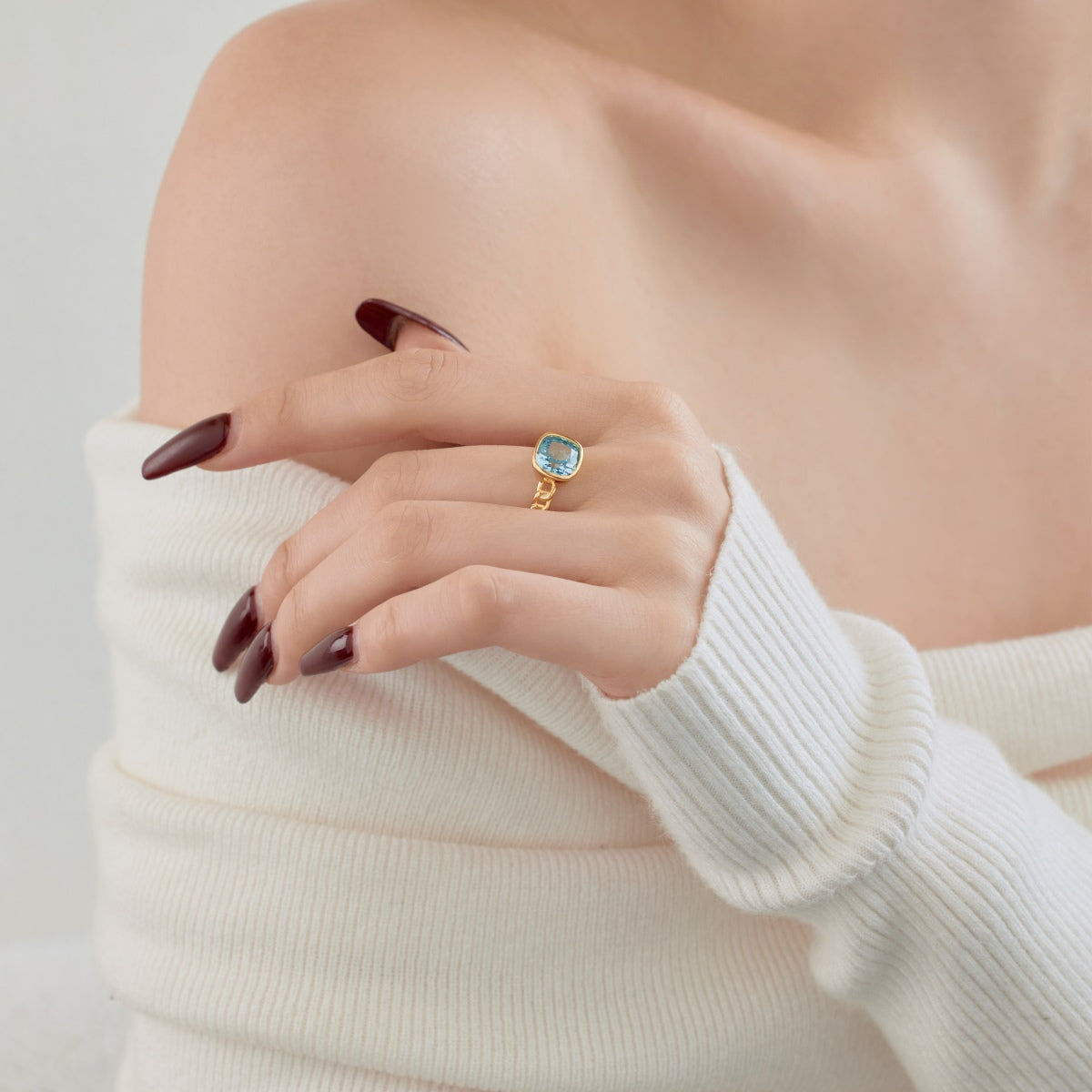 18K Gold-Plated Blue Baguette Stone Silver Ring