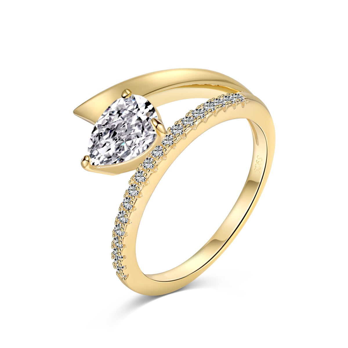 18K Gold-Plated Solitaire Zirconia Ring
