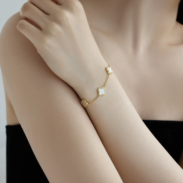 Armbänder Clover Luxe