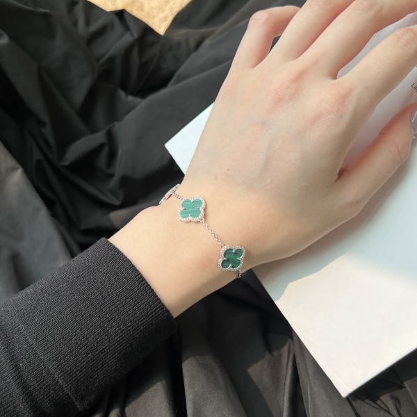 Armbänder Clover Luxe