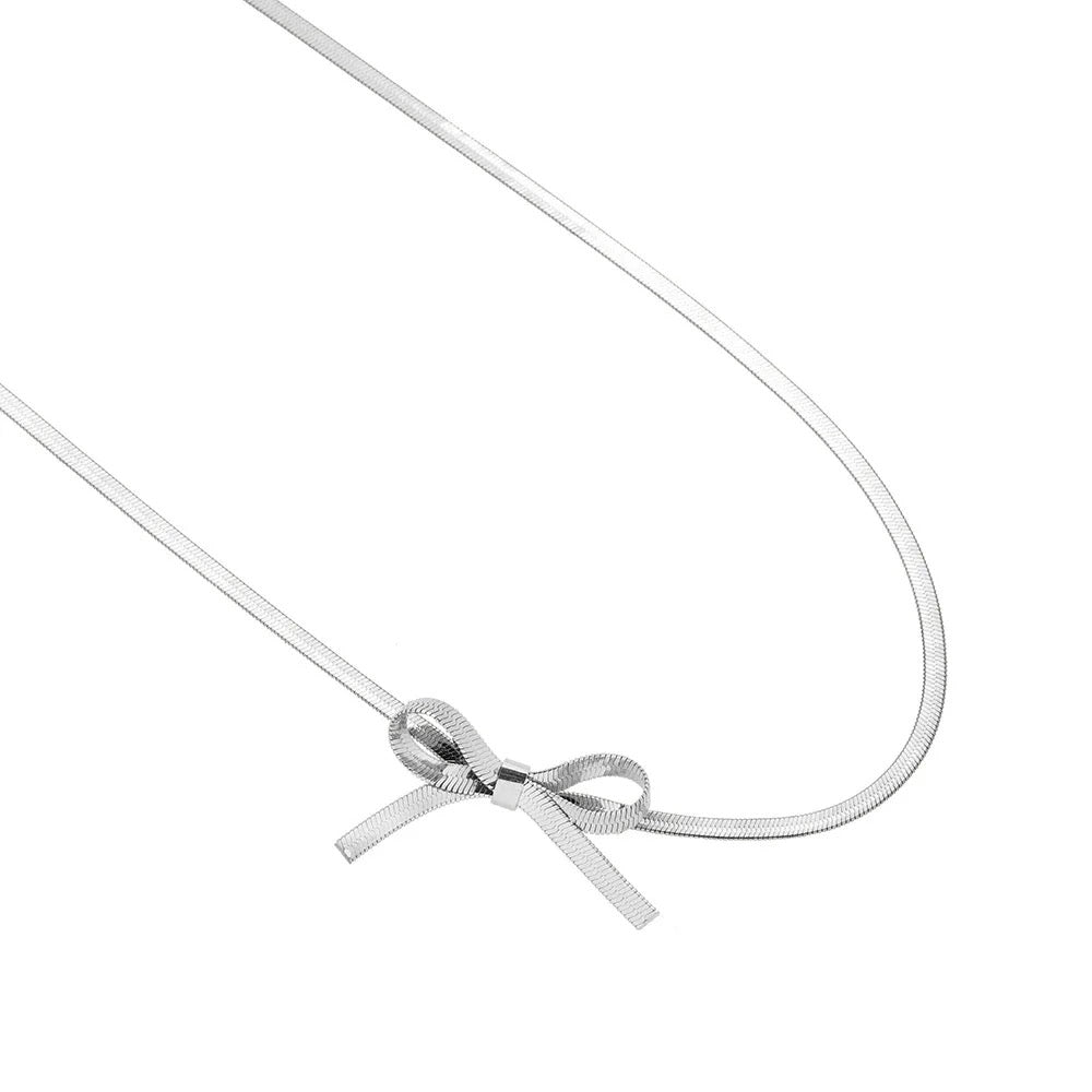 Halskette mit Schleife