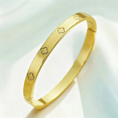 Four-Leaf Zirconia Bracelet Set (5 pcs)